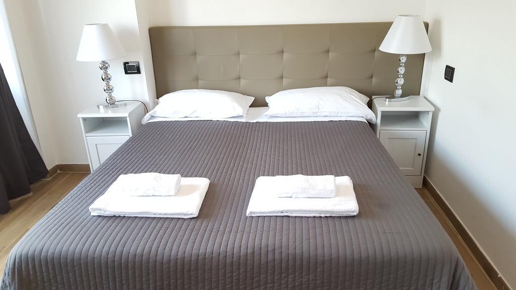 Luce Di Luna Luxury Suites روما المظهر الخارجي الصورة