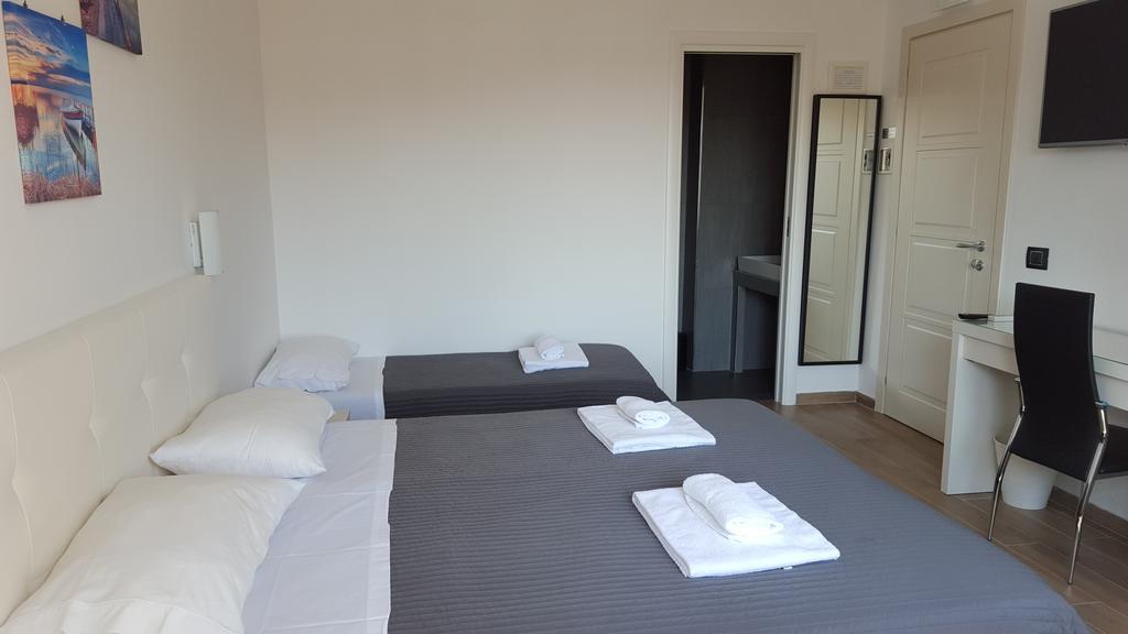 Luce Di Luna Luxury Suites روما المظهر الخارجي الصورة